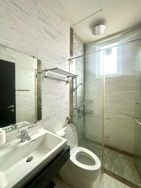 Kondominium untuk Disewa di The Cantonment - Gan Chun Kai - Bathroom - PropertyGuru.com.my