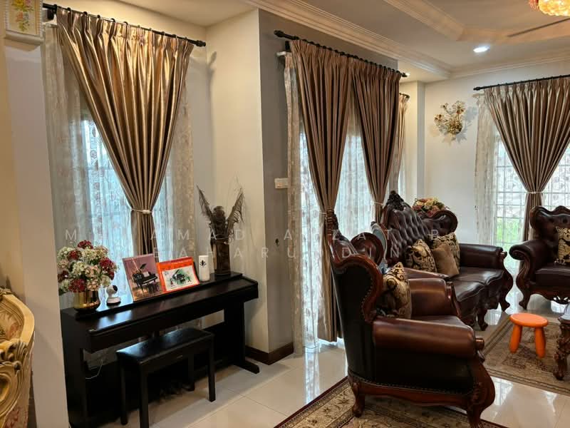 Bungalow for Sale in Alam Damai (Cheras) - Muhamad Aizat Bin Baharuddin - Living Room - PropertyGuru.com.my