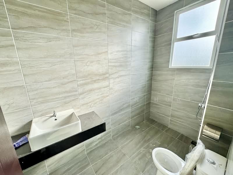 Cluster House for Sale in Skudai (Johor) - Chang Soon Huat - Bathroom - PropertyGuru.com.my
