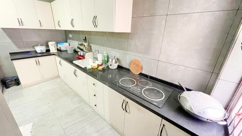 2-storey Terraced House for Sale in Taman Kelana Idaman (Ara Damansara) - Absyarie Syafiq Shahrin - Kitchen - PropertyGuru.com.my