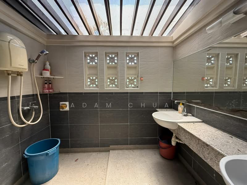 Semi-Detached House for Sale in Taman Sutera Utama (Skudai) - Adam Chua - Bathroom - PropertyGuru.com.my