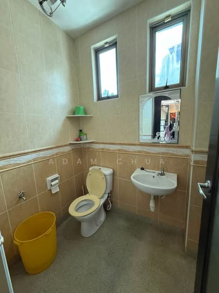 Semi-Detached House for Sale in Taman Sutera Utama (Skudai) - Adam Chua - Bathroom - PropertyGuru.com.my