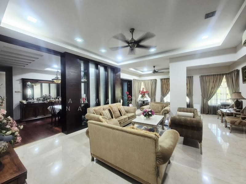 Bandar Tun Hussein Onn untuk Untuk Dijual - RM 1,800,000, Mac 2026 - Living Room - PropertyGuru.com.my