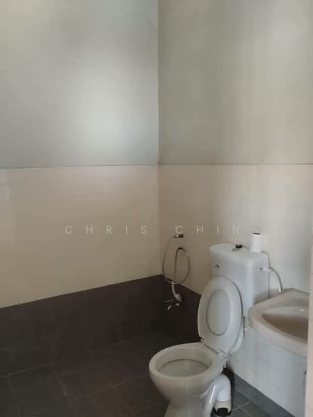 Taman Desa Jaya untuk Untuk Disewa - RM 1,900 /bulan, Apr 2026 - Bathroom - PropertyGuru.com.my