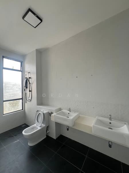 Eco Tropics untuk Untuk Disewa - RM 2,500 /bulan, Mac 2026 - PropertyGuru.com.my