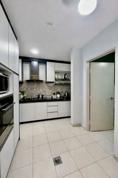 Alam Suria untuk Untuk Dijual - RM 535,000, Mac 2026 - Kitchen - PropertyGuru.com.my