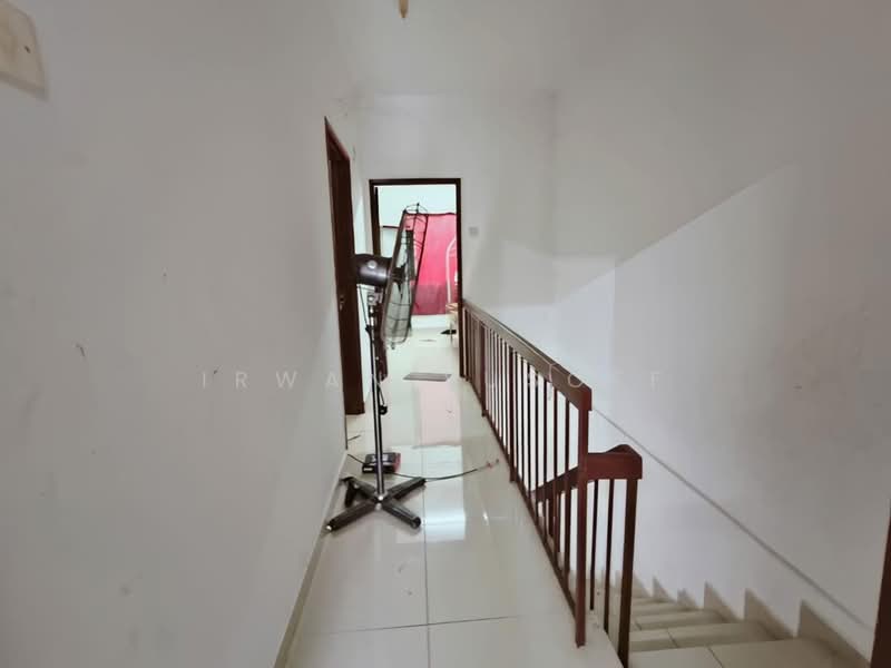 Townhouse for Sale in Seksyen 9 (Shah Alam) - Irwan Yusoff - Corridor - PropertyGuru.com.my