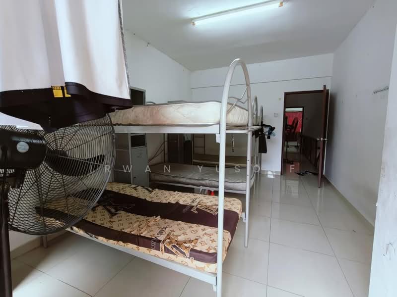 Townhouse for Sale in Seksyen 9 (Shah Alam) - Irwan Yusoff - Bedroom - PropertyGuru.com.my