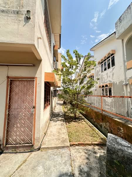 Kampung Raja Uda untuk Untuk Dijual - RM 840,000, Mac 2026 - Exterior - PropertyGuru.com.my