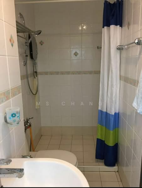 Apartment for Sale at Gambier Heights - Ms Chang - Bathroom - PropertyGuru.com.my