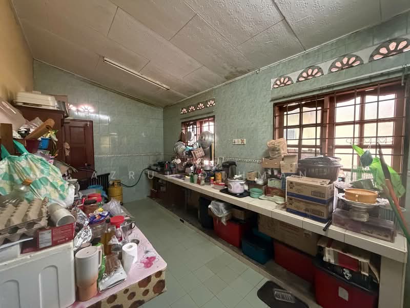 1-storey Terraced House for Sale in Taman Pinggiran Senawang (Sungai Gadut) - Azrul Othman - Kitchen - PropertyGuru.com.my