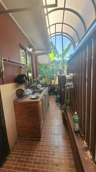 2-storey Terraced House for Sale in Seksyen U9 (Shah Alam) - Hazlan Abdul Hadi - Kitchen - PropertyGuru.com.my