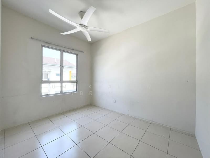 2-storey Terraced House for Rent in Dengkil (Selangor) - Umi Khalsom Ibrahim - PropertyGuru.com.my