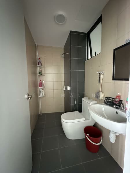 Service Residence for Sale at Bayu Residensi - Nini Malini - Bathroom - PropertyGuru.com.my
