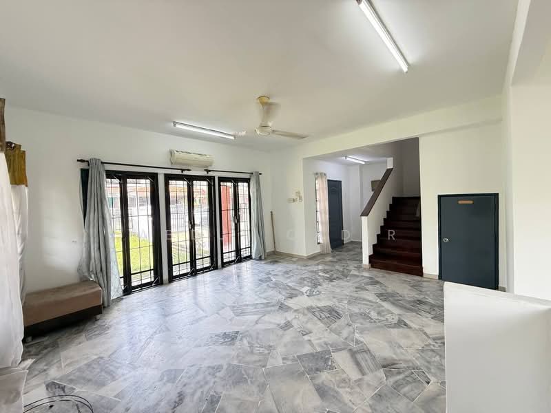 For Sale - Bandar sungai buaya