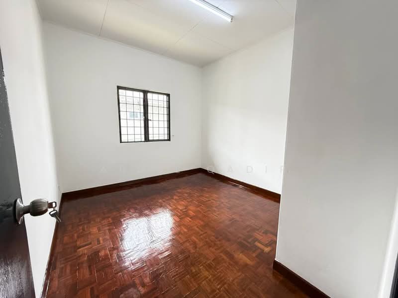 For Sale - Bandar sungai buaya