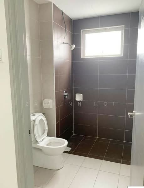 Semi-Detached House for Sale in Canary Garden (Klang) - Zackinn Hoi - Bathroom - PropertyGuru.com.my