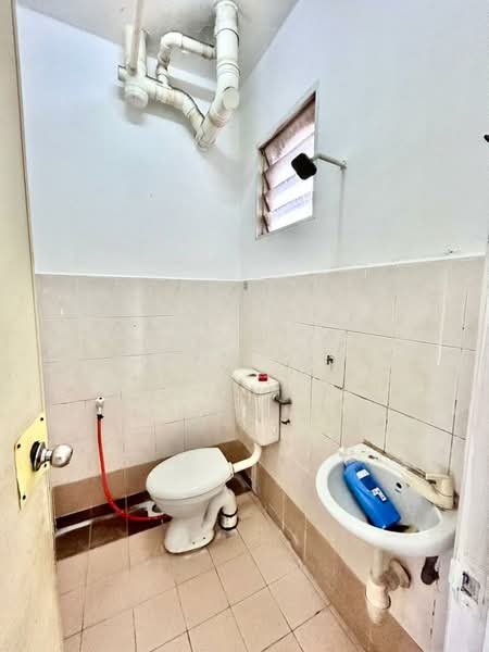 Taman Seri Setanggi untuk Untuk Dijual - RM 280,000, Mac 2026 - Bathroom - PropertyGuru.com.my