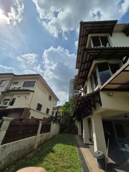 2.5-storey Terraced House for Sale in Puchong (Selangor) - SF Chin - Exterior - PropertyGuru.com.my