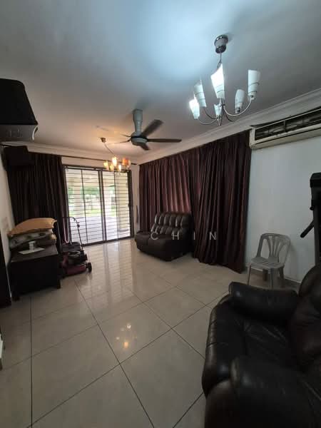 2.5-storey Terraced House for Sale in Puchong (Selangor) - SF Chin - Lower ground living room - PropertyGuru.com.my