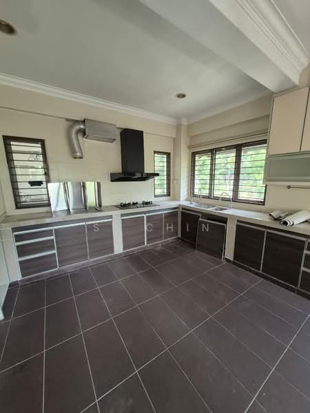 2.5-storey Terraced House for Sale in Puchong (Selangor) - SF Chin - Kitchen - PropertyGuru.com.my
