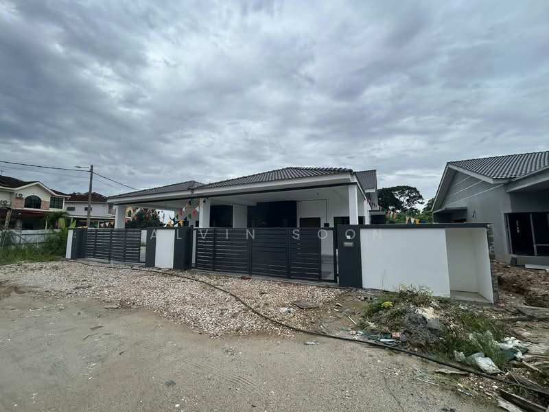 Semi-Detached House for Sale in Taman Anda (Ipoh) - Alvin Soon - Exterior - PropertyGuru.com.my