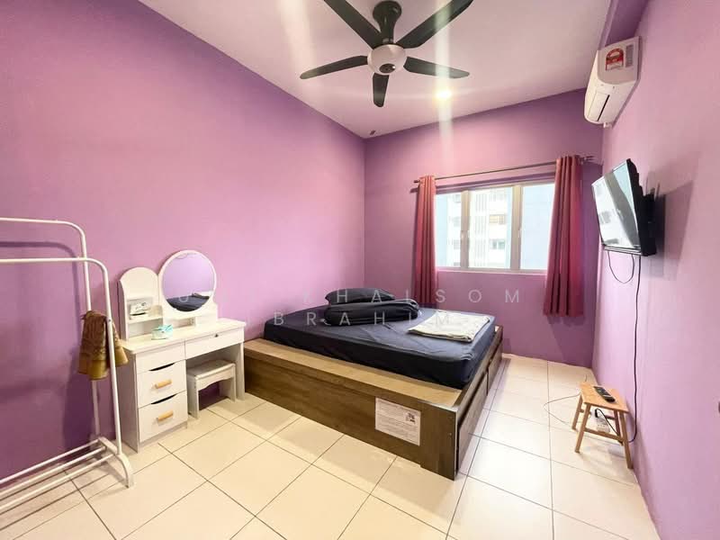 Service Residence for Rent at Kita Impian @ Cybersouth - Umi Khalsom Ibrahim - Bedroom - PropertyGuru.com.my