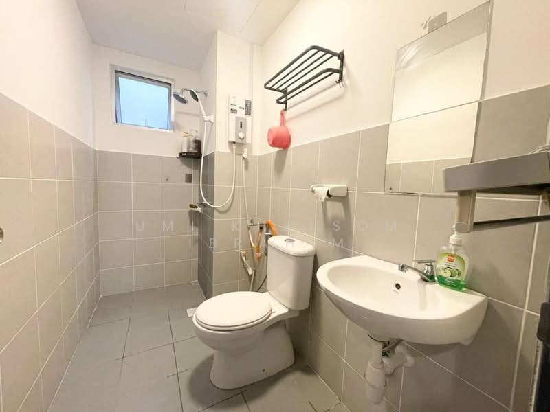 Service Residence for Rent at Kita Impian @ Cybersouth - Umi Khalsom Ibrahim - Bathroom - PropertyGuru.com.my