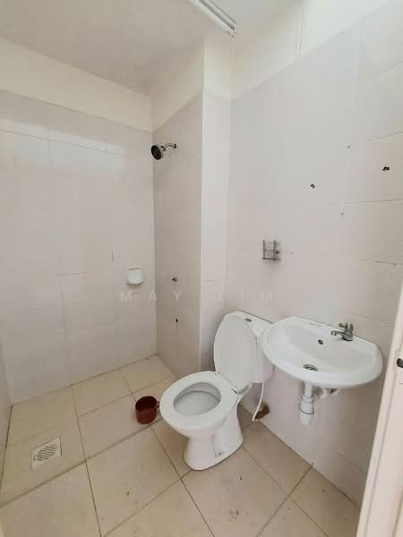 1-storey Terraced House for Sale in Johor Bahru (Johor) - May Lim - Bathroom - PropertyGuru.com.my