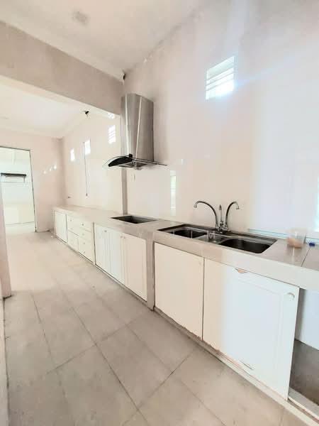 1-storey Terraced House for Sale in Johor Bahru (Johor) - May Lim - Kitchen - PropertyGuru.com.my