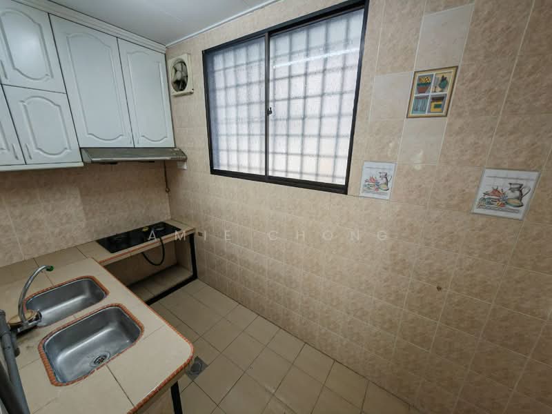 2-storey Terraced House for Sale in Taman Desa Rishah (Ipoh) - Amie Chong - Kitchen - PropertyGuru.com.my