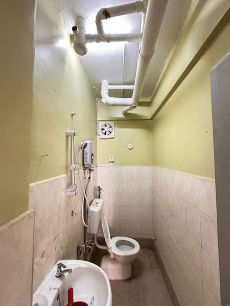Prima Bayu Apartment untuk Untuk Dijual - RM 310,000, Mac 2026 - Bathroom - PropertyGuru.com.my