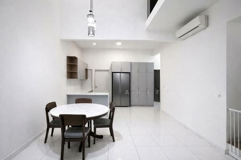 Parkfield Residences untuk Untuk Dijual - RM 800,000, Mac 2026 - Dining Room - PropertyGuru.com.my