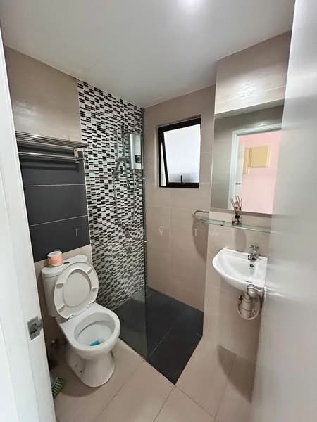 Condominium for Rent at Ujana Executive Apartment - Tommy Tai - Bathroom - PropertyGuru.com.my