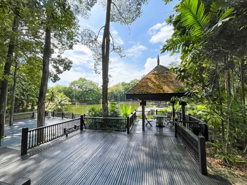 Townhouse for Sale in Seri Kembangan (Selangor) - N. Melisa - Exterior - PropertyGuru.com.my