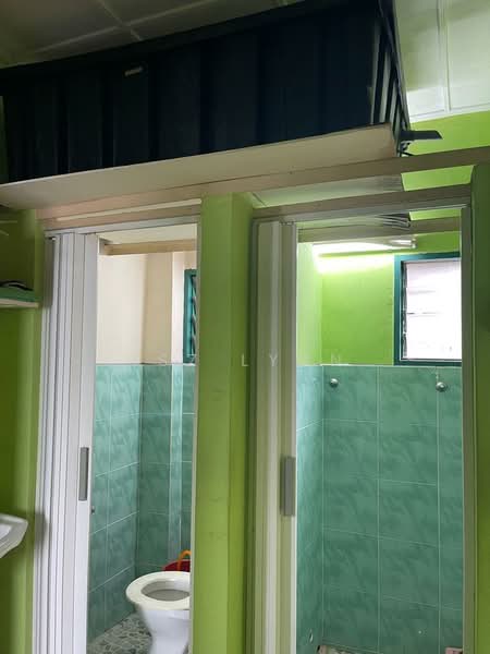 Flat for Sale at Flat Taman Pelangi Indah - Isz Lynn - Bathroom - PropertyGuru.com.my