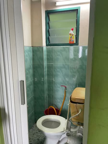 Flat for Sale at Flat Taman Pelangi Indah - Isz Lynn - Bathroom - PropertyGuru.com.my
