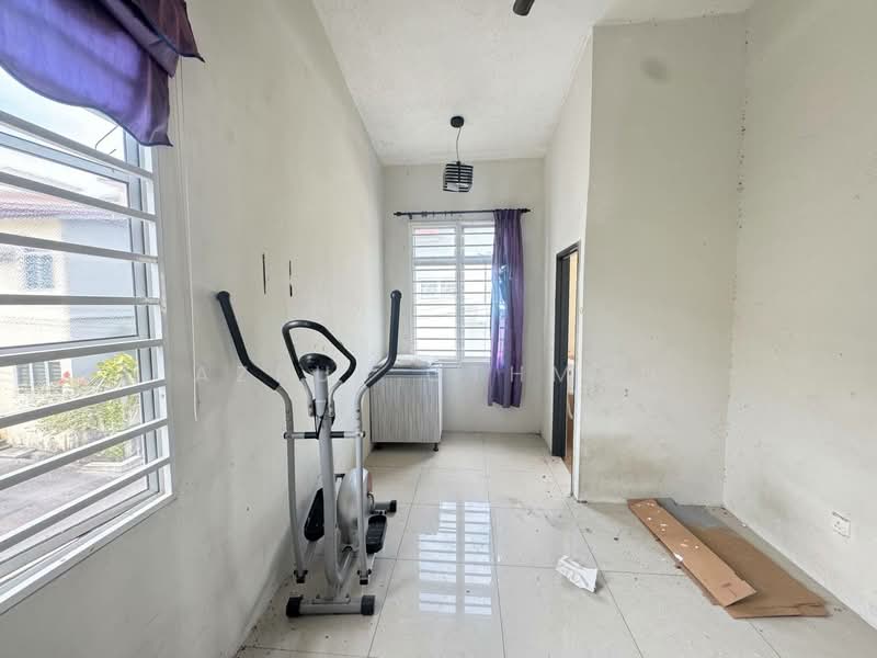 2-storey Terraced House for Sale in Sikamat (Negeri Sembilan) - Azrul Othman - Interior - PropertyGuru.com.my
