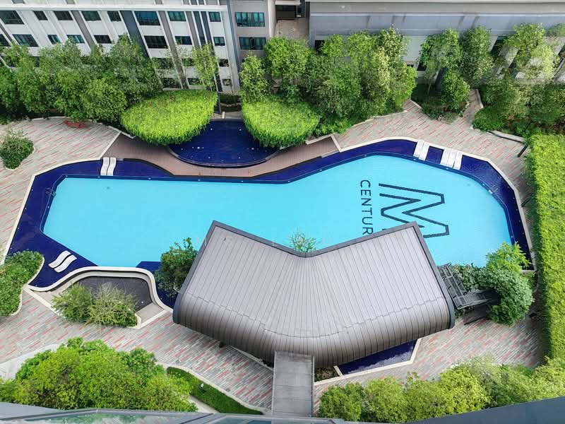 M Centura untuk Untuk Disewa - RM 1,900 /bulan, Mac 2026 - Pool - PropertyGuru.com.my