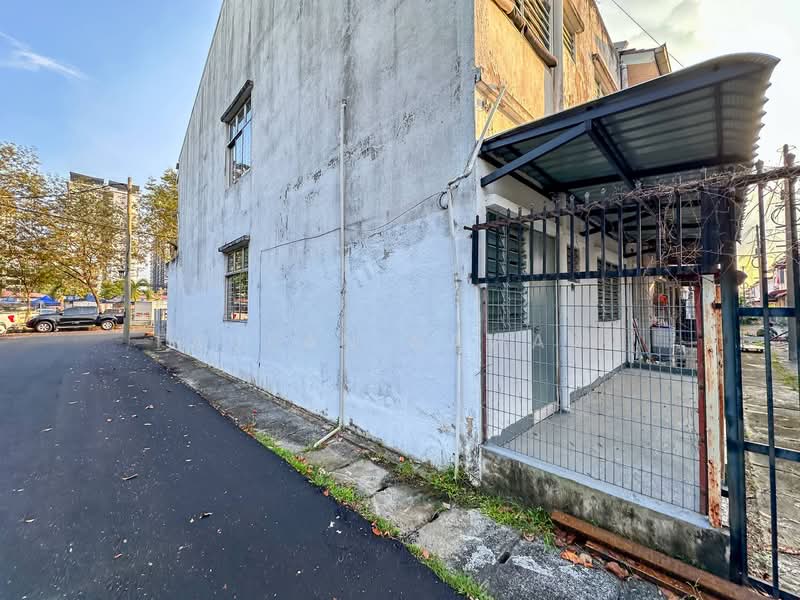 Townhouse for Sale in Puchong (Selangor) - Fauran Nawawi - PropertyGuru.com.my