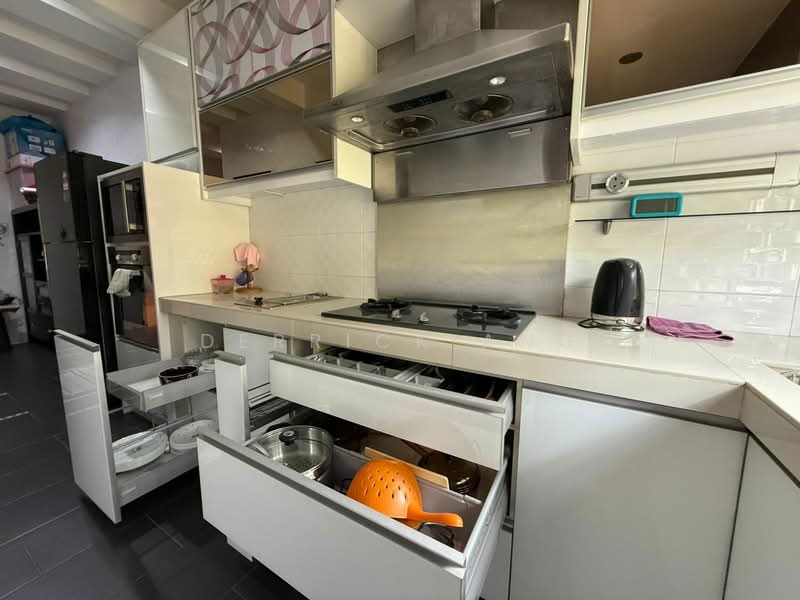 2-storey Terraced House for Sale in Denai Alam (Shah Alam) - Derrick Ang - Kitchen - PropertyGuru.com.my