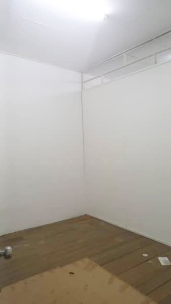 Kedai untuk Disewa di Pekan Semenyih (Semenyih) - Max Low - Interior - PropertyGuru.com.my