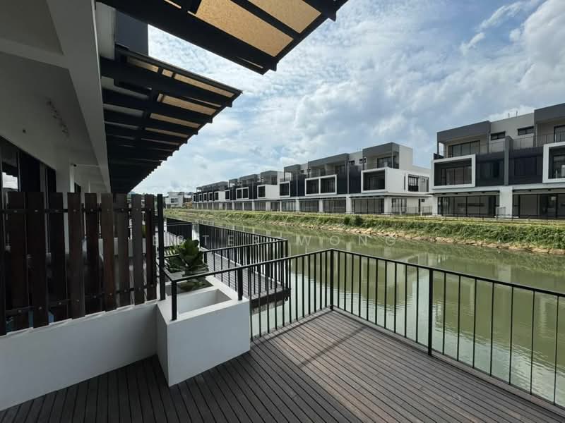 Untuk Dijual - Senibong Cove Waterway Residences