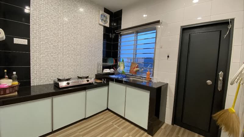 2-storey Terraced House for Rent in Johor Bahru (Johor) - Jannie Tan - Kitchen - PropertyGuru.com.my
