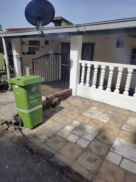 1-storey Terraced House for Sale in Salak Selatan (Kuala Lumpur) - Fauran Nawawi - PropertyGuru.com.my