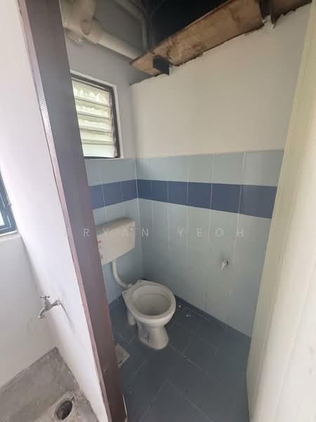 Apartment for Sale at Pangsapuri Baiduri - Bryan Yeoh - Bathroom - PropertyGuru.com.my