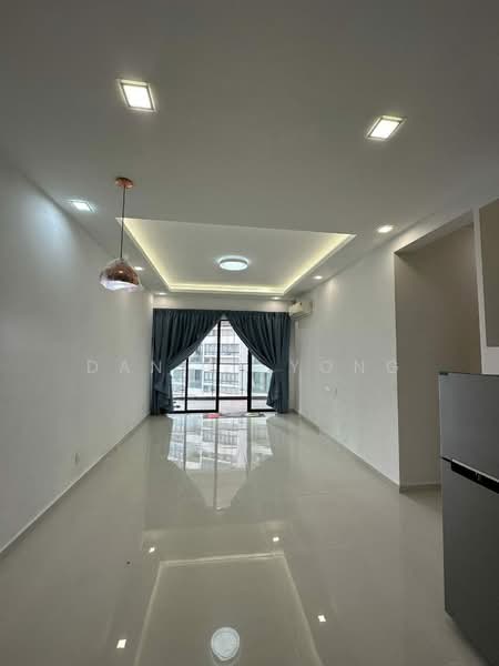 Kondominium untuk Dijual di Amberside @ Country Garden Danga Bay - Daniel Yong - Living Room - PropertyGuru.com.my