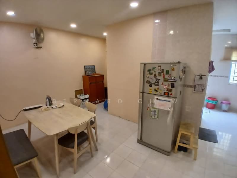 2-storey Terraced House for Sale in Sungai Ara (Penang) - Bernard Chew - Dining Room - PropertyGuru.com.my
