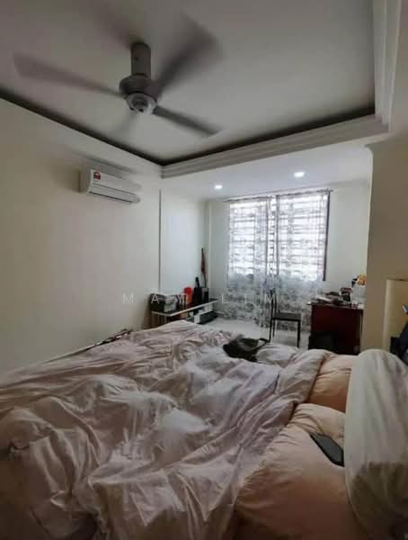 2-storey Terraced House for Sale in Johor Bahru (Johor) - May Lim - Bedroom - PropertyGuru.com.my