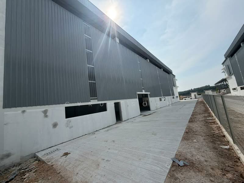 Semi-D Factory for Sale in Puncak Alam (Selangor) - Cyrus Soon - Exterior - PropertyGuru.com.my